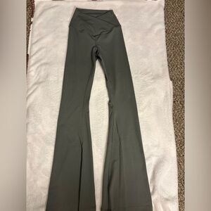 Yogalicious Lux Leggings in Silver Gray
